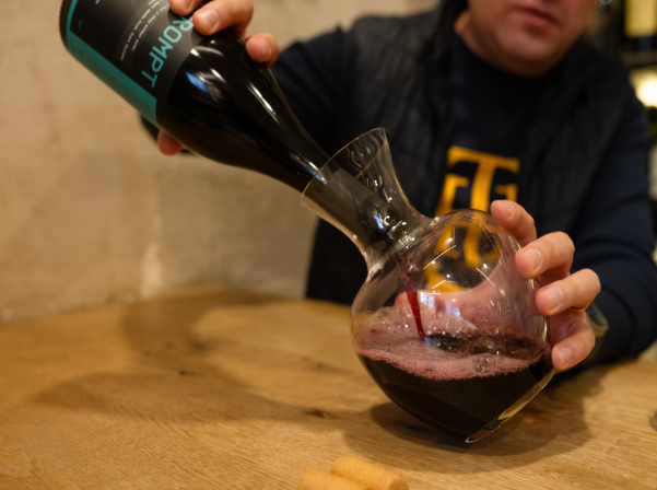 Prompt. ԱԲ-ի եւ ավանդույթի համագործակցությամբ ստեղծված գինին