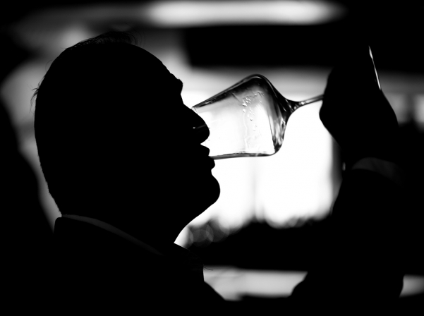 Պատմություն, ինքնություն եւ գինի. MOONQ-ի նոր գինիների համտեսը