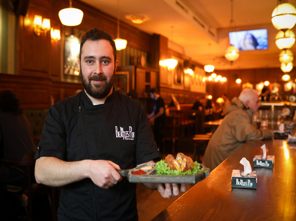 Scotch Eggs. Լոնդոնյան համը The Beatles Pub-ում