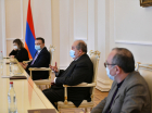 Президент Армении: Политическая борьба не должна приводить к потрясениям 