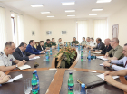 Armenian Defense Ministry gathers accredited military attachés for a briefing 
