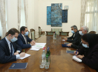 Papikyan speaks about bypassing roads with Iran’s ambassador 