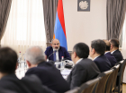 Pashinyan visits Armenia’s Foreign Ministry 